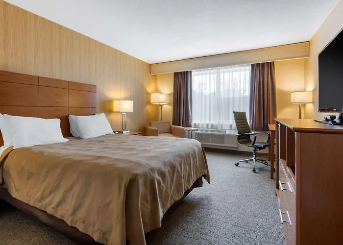 Queen Room